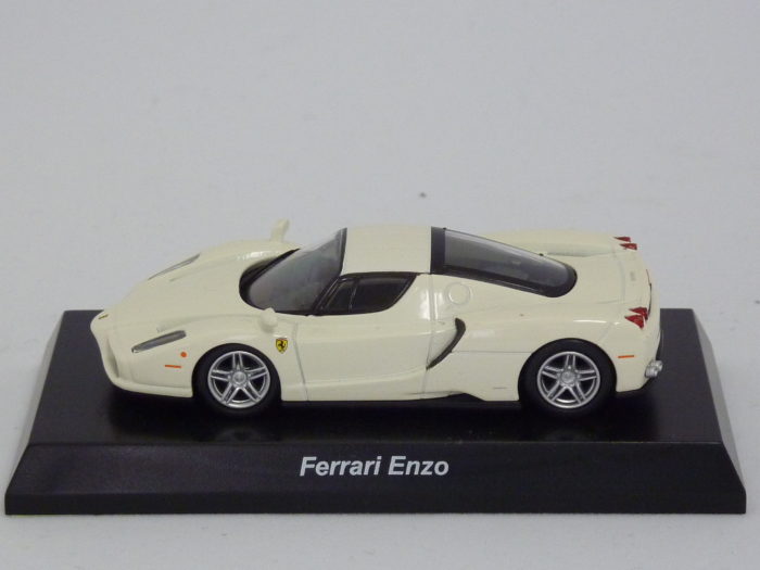 Enzo Ferrari 2002【1/64】 CircleKSunkus