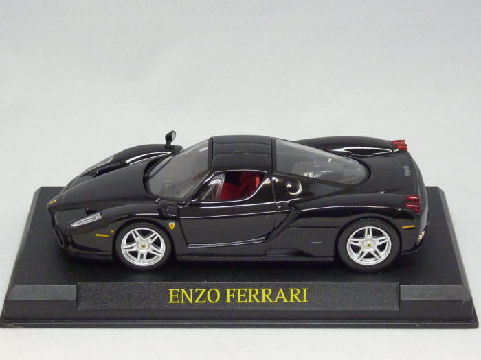 Enzo Ferrari 2002 1/43