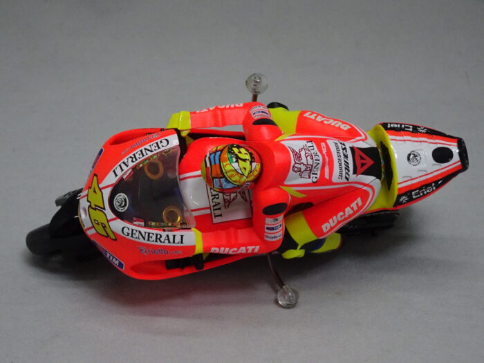 DUCATI TEAM DESMOSEDICI GP11 No.46【Mini-Z 1/18】